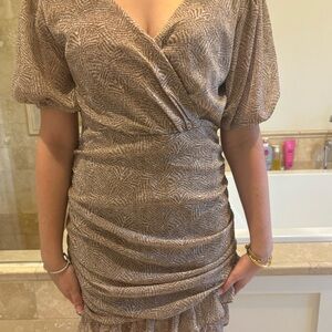 super cute dress worn once bought for 70$